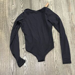 Skims Fits Everybody Long Sleeve Low Back Bodysuit Wide Scoop Neck Onyx XS
BNWT